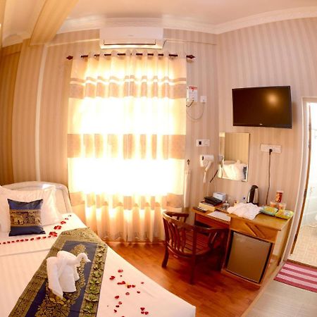 Royal Naung Yoe Hotel Mandalay Exteriör bild