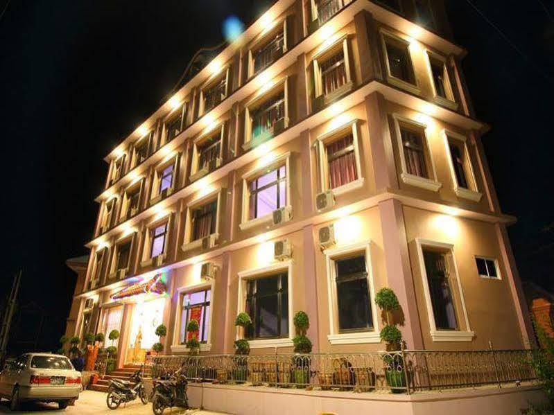 Royal Naung Yoe Hotel Mandalay Exteriör bild
