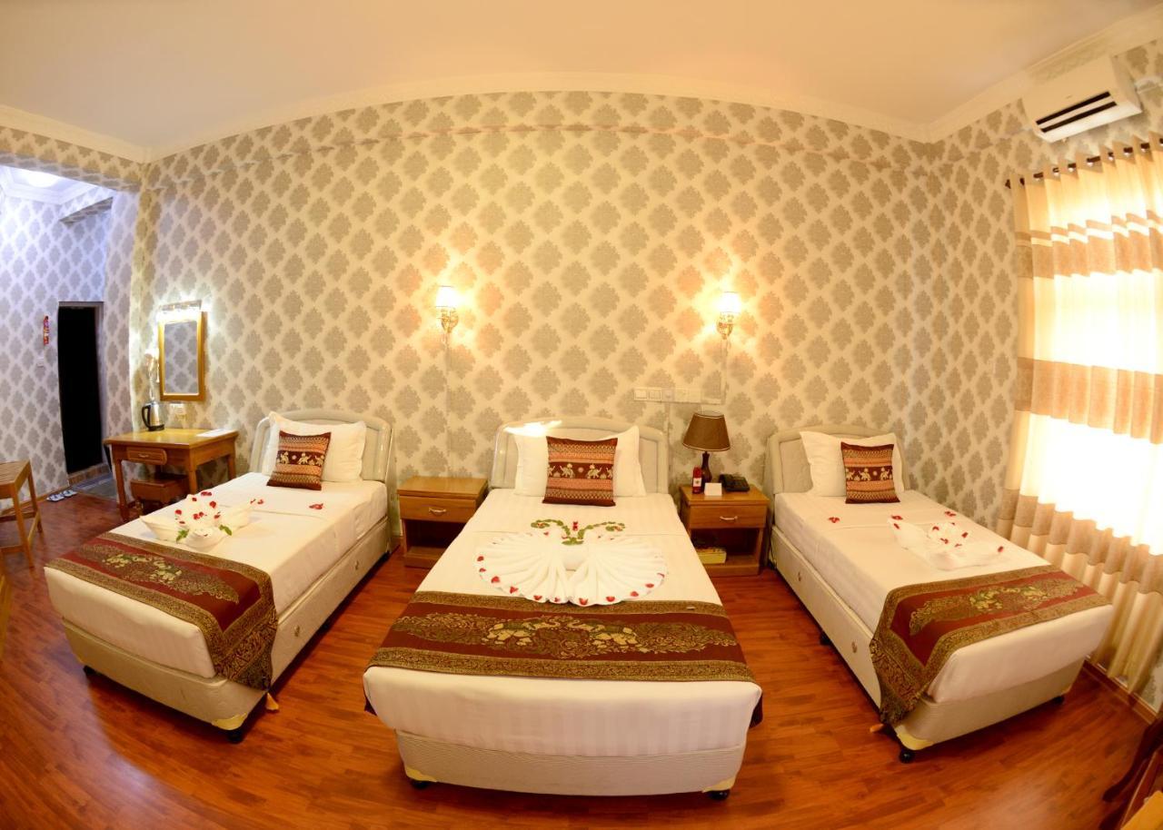 Royal Naung Yoe Hotel Mandalay Exteriör bild