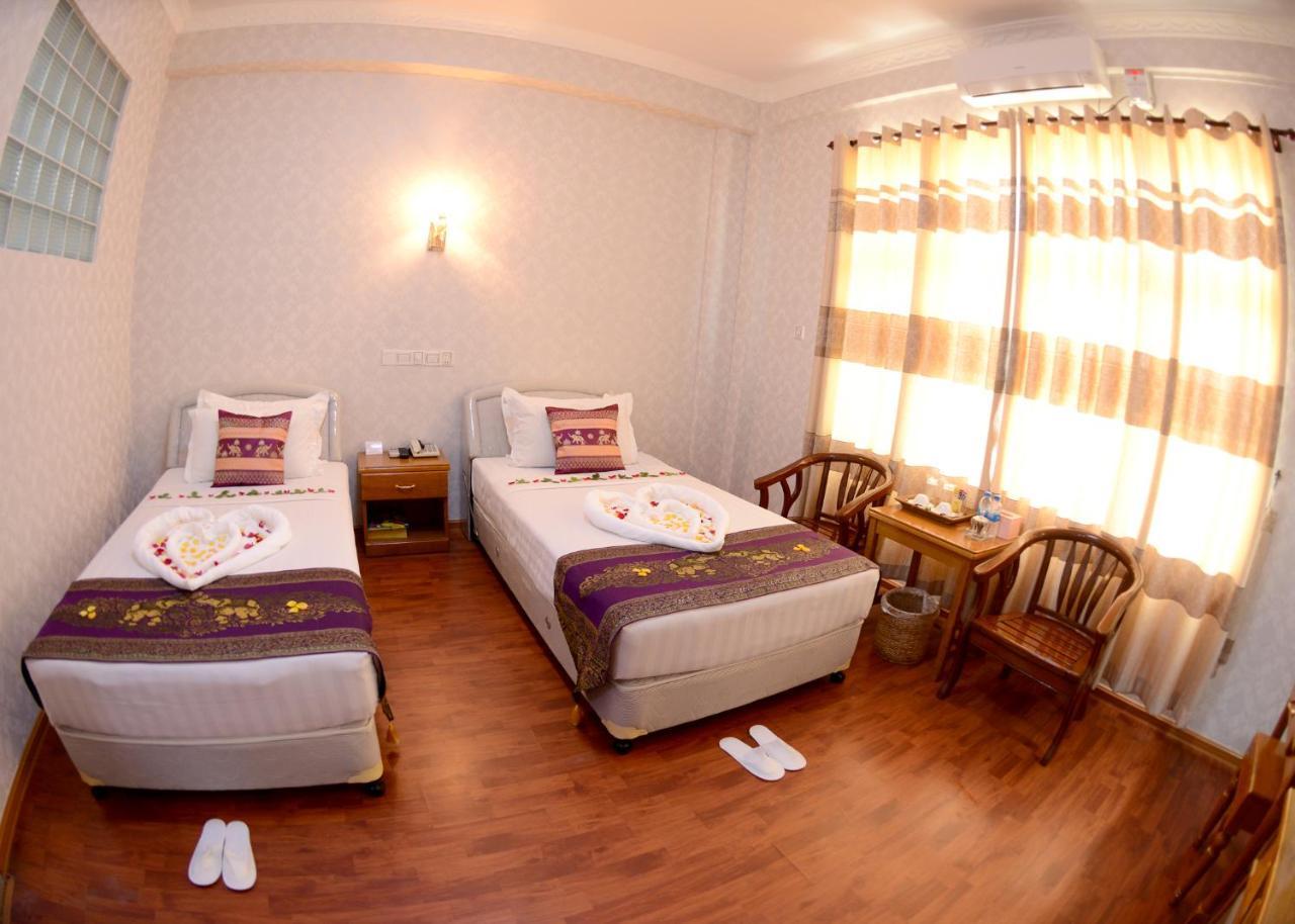 Royal Naung Yoe Hotel Mandalay Exteriör bild